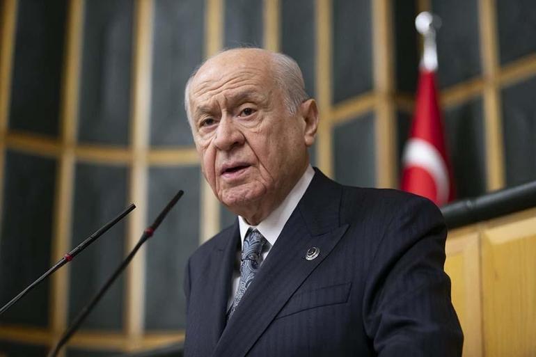 MHP lideri Bahçeliden CHPye kurultay tarihi tavsiyesi