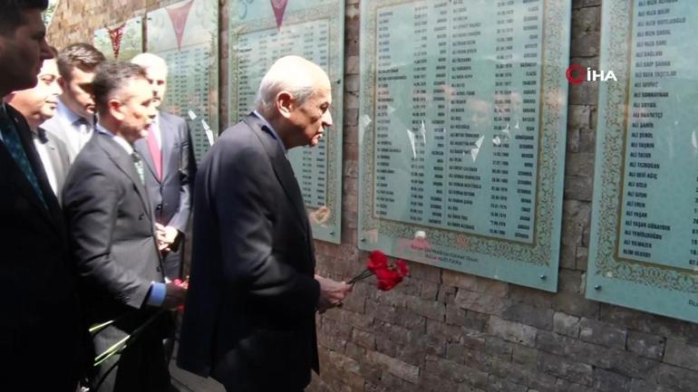 Devlet Bahçeli Ülkücü Şehitler Anıtını ziyaret etti