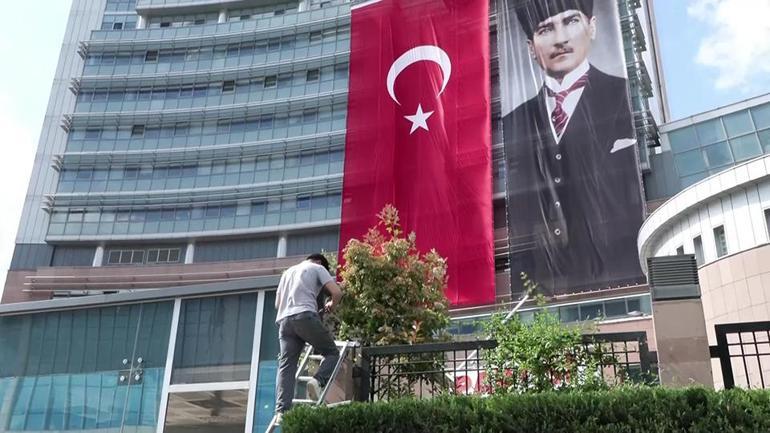 CHP Genel Merkezi cumartesi gününe hazırlanıyor