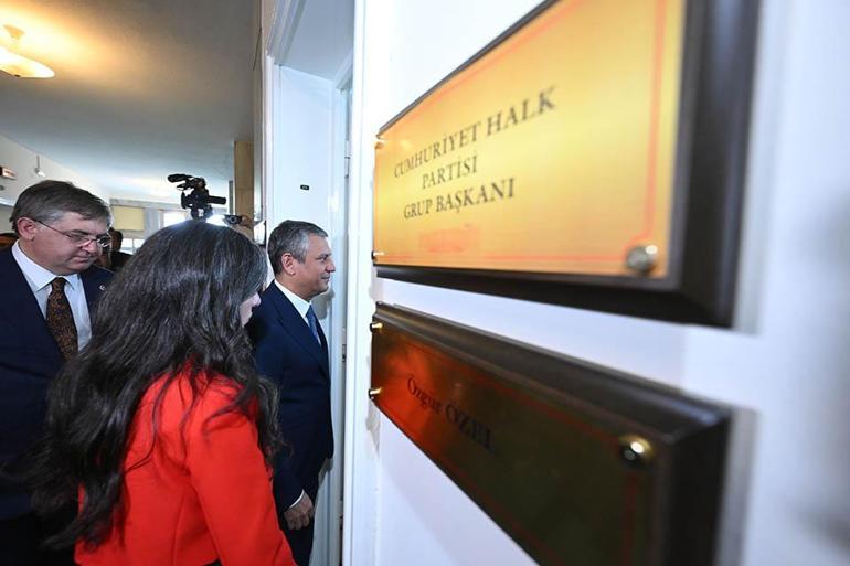 Özel, Kılıçdaroğluna danışmanı üzerinden yüklendi