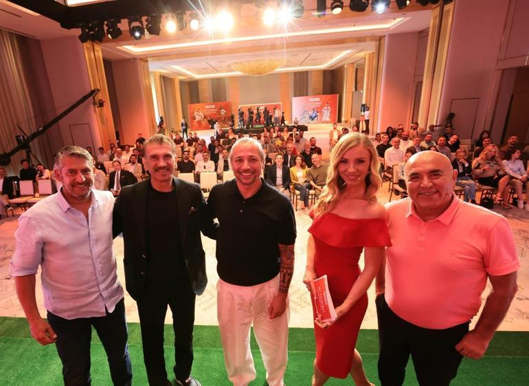 A Milli Takımın eski yıldızları Rüştü, Ümit ve İlhan, Dünya Kupası öncesi konuştu