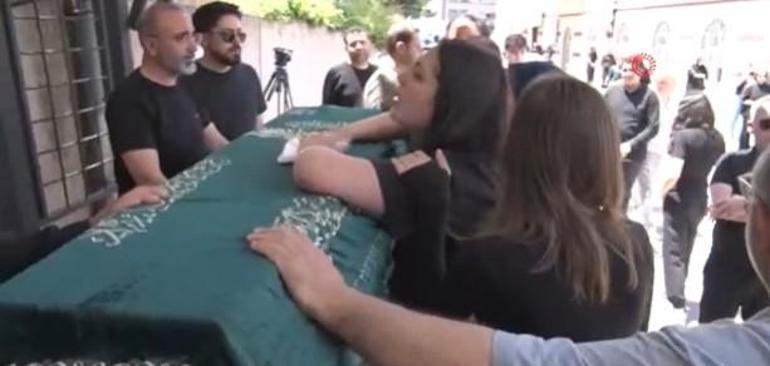  Can Polat’ın Kızları Babalarına Veda Ederken Gözyaşlarına Boğuldu