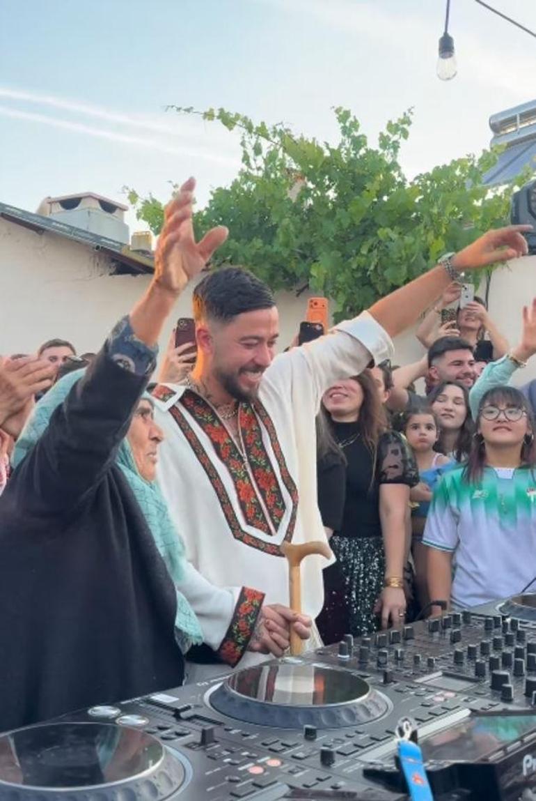 DJ Mahmut Orhan ile sevgilisi Daria Iakubchik sanal medyayı salladı TÜRK KÖYÜNDE BİR RUS KIZI