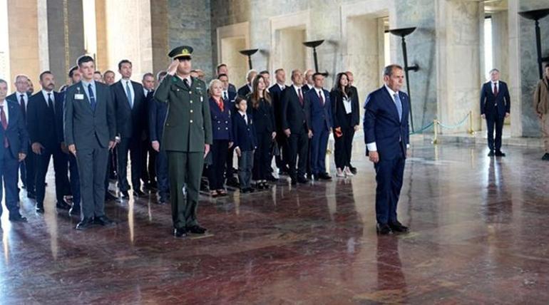 Galatasaray Yönetimi, Anıtkabir’i ziyaret etti