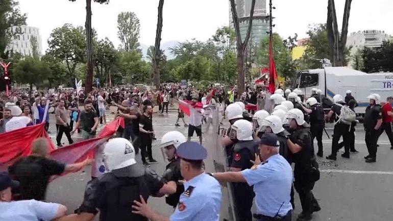 Arnavutlukta Trump krizi… Tatil köyü planına tepki
