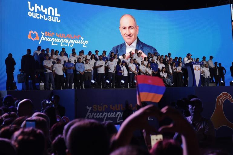Paşinyan Aramızda casus şebekesi var dedi, kimi işaret etti