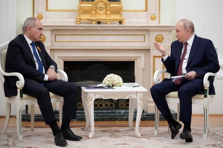Paşinyan Aramızda casus şebekesi var dedi, kimi işaret etti