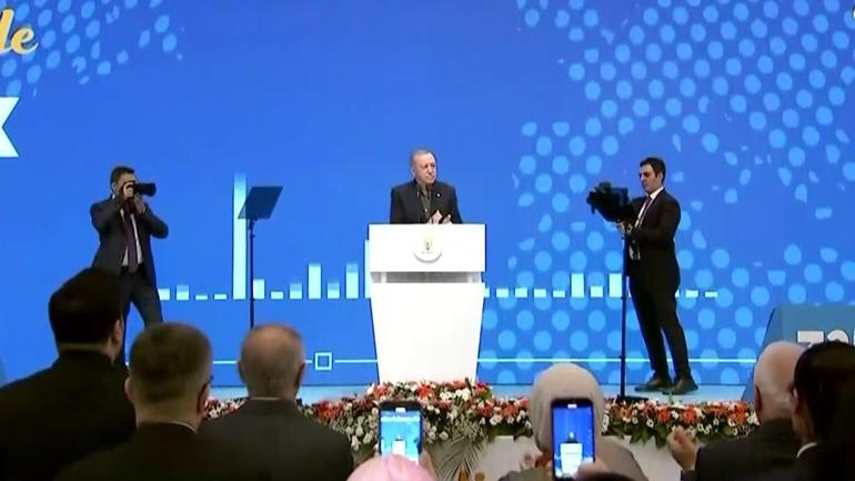 AK Parti kampa giriyor