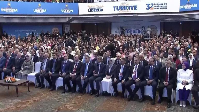 AK Parti kampa giriyor