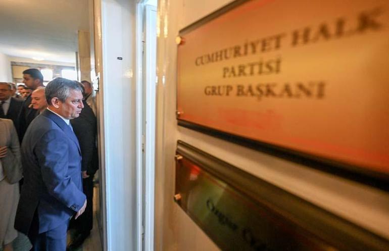 SON DAKİKA CHPde grup toplantısı savaşı Gözler 13.30da: Grup toplantısını kim yapacak