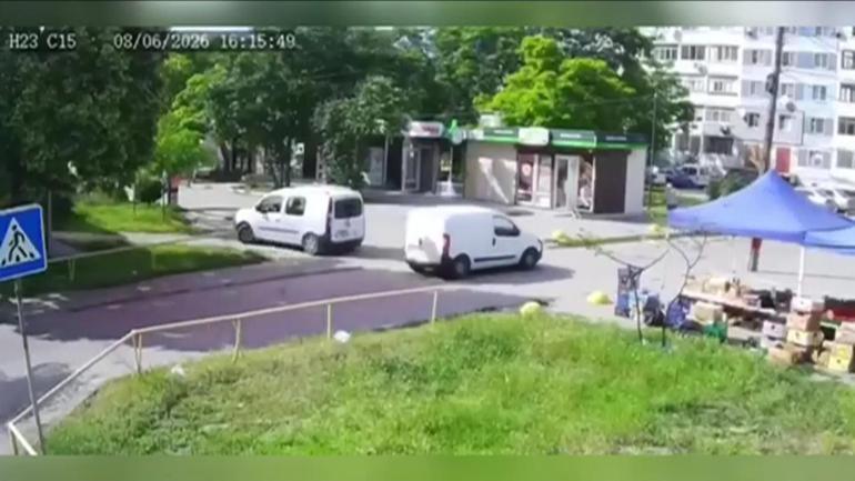 Ukrayna’da dronlu saldırı kamerada