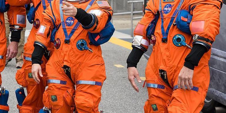 İnsanlık Ay’a geri dönüyor: NASA Artemis III mürettebatını duyurdu