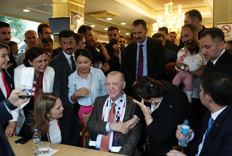 Cumhurbaşkanı Erdoğan Edirnede vatandaşların taleplerini dinledi, sohbet etti
