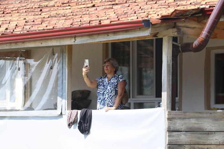 Bu mahallede telefon çekmiyor 112yi aramak için başka köye gidiyorlar