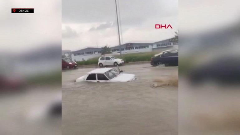 Yağış bir anda hayatı durdurdu: Yollar göl oldu, araçlar mahsur kaldı