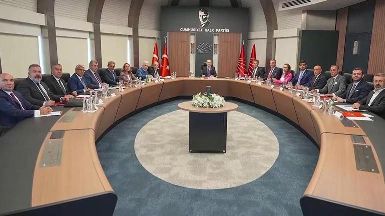 CHP’de arınma sırası il başkanlarında mı
