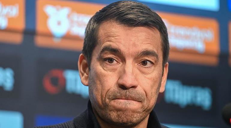 Giovanni van Bronckhorst’un yeni adresi Hollanda