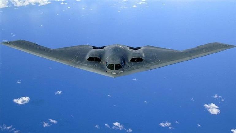 ABD’de B-52 bombardıman uçağı düştü: 8 ölü