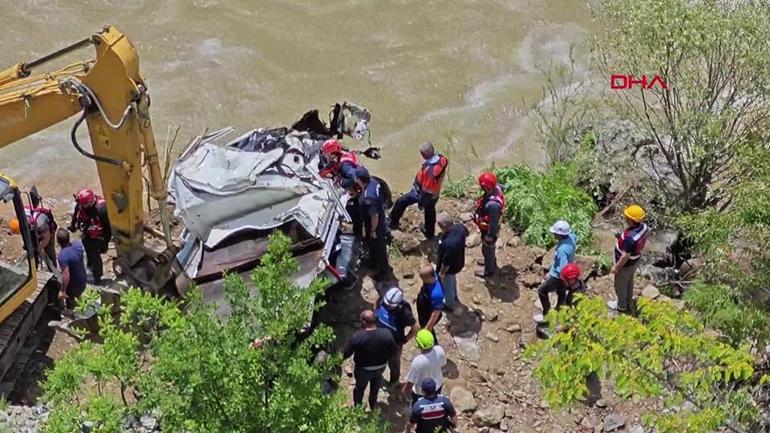 Çoruh Nehri’nde kaybolan baba-oğul aranıyor