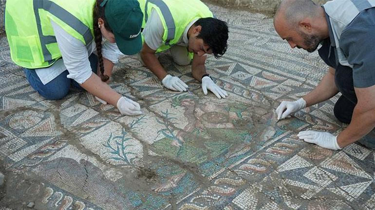 Bakan Ersoy’dan Aspendos müjdesi