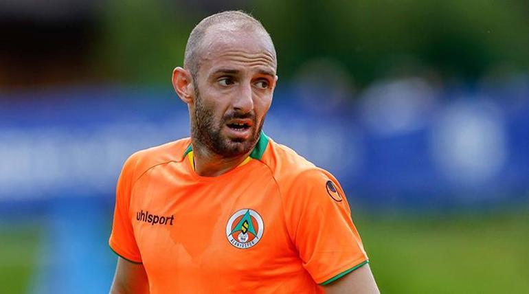 Alanyaspor’da bir dönem sona erdi Efecan Karaca