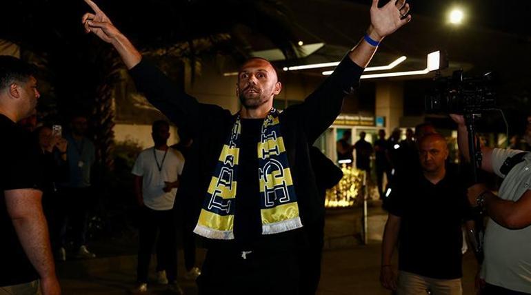 Fenerbahçe, Vedat Muriqi’e kavuştu