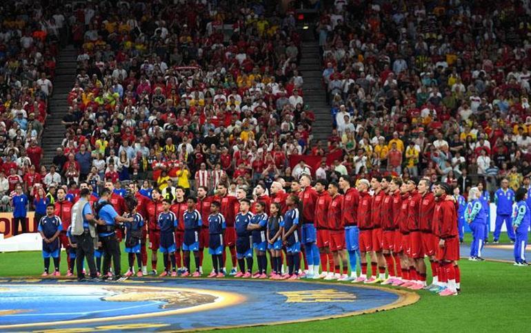 Nefesimizi tuttuk bekliyoruz: Dünya Kupasında ya tamam ya devam maçı Rakip Paraguay