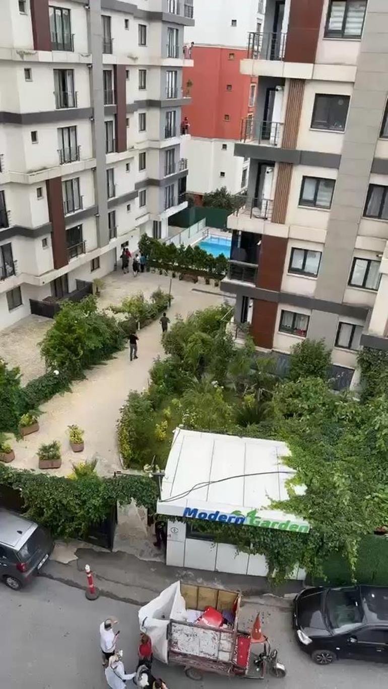 Yeni boşanan çift, sitenin bahçesinde ölü bulundu