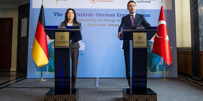 Enerji diplomasisinde yeni sayfa Bakan Bayraktar: Almanya ile işbirliğini güçlendireceğiz