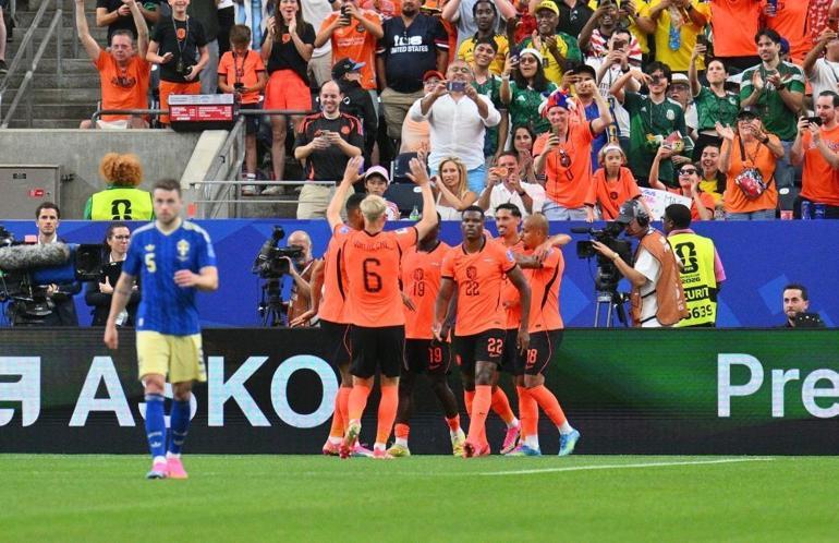 Dünya Kupası heyecanı Hollandadan İsveç karşısında bol gollü galibiyet
