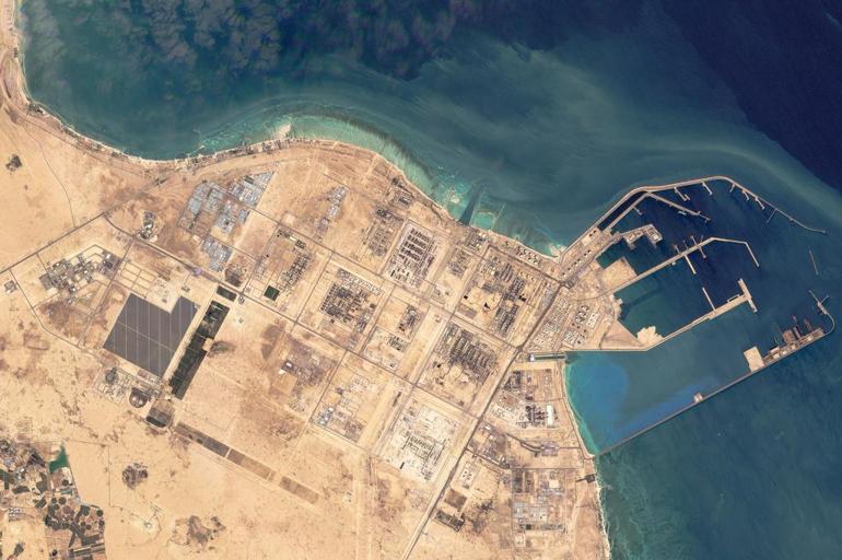 Katardaki büyük enerji tesisinde patlama: 54 yaralı, 18 kayıp