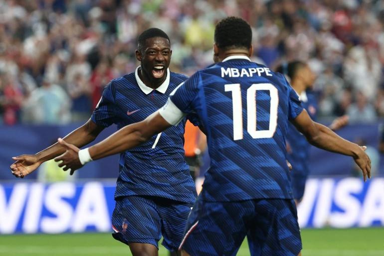 FIFA Dünya Kupasındaki yeni kural, Fransa-Irak maçında uygulandı Maç 2 saat durdu...