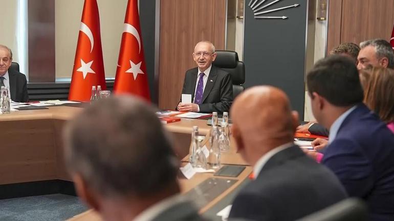 CHPde kurultay tartışması