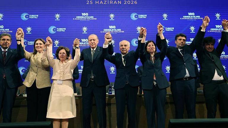 SON DAKİKA Rozetleri Erdoğan taktı Nevşehir, Keşan ve Keçiören Belediye Başkanı AK Partiye katıldı