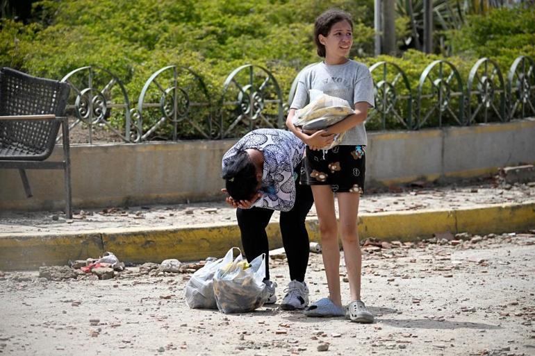 Venezuelada deprem sonrası ölü sayısı artıyor: Bölgeden son görüntüler