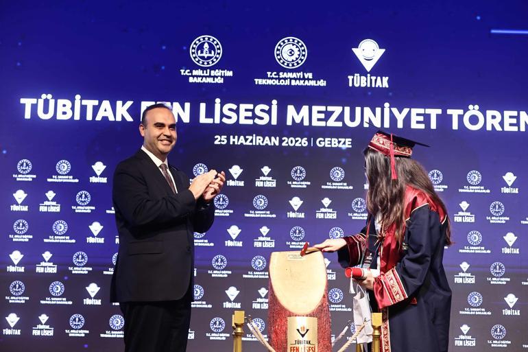 Türk milletinin istikbaline bilimle, teknolojiyle atacağınız güçlü imzaların umudunu taşıyoruz