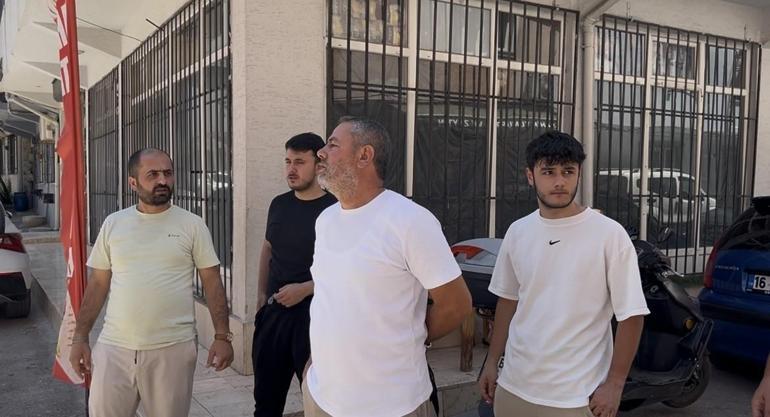 Eşi 1 kilogram altını çöp sanıp attı Seferber olan mahalleli tek tek çöpte altın arıyor...