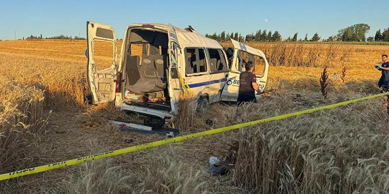 SİLİVRİDE FECİ AKZA Minibüs otluk alana uçtu: Ölü ve yaralılar var