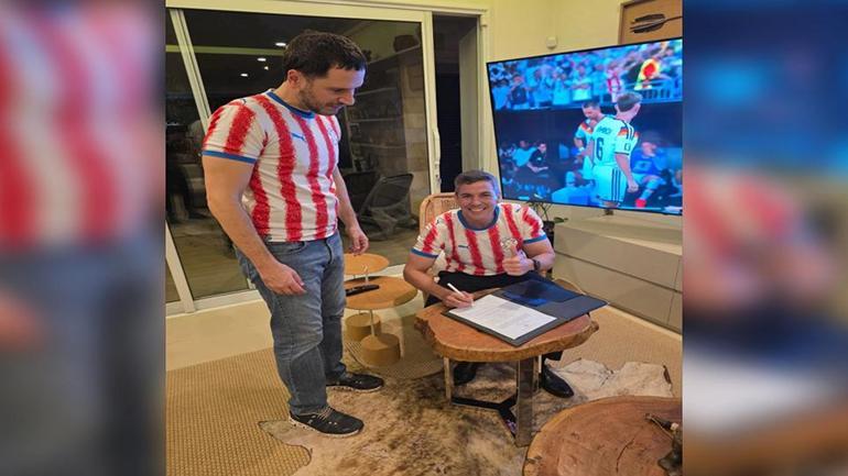 Almanyayı eleyen Paraguay, 30 Haziran gününü ulusal tatil ilan etti