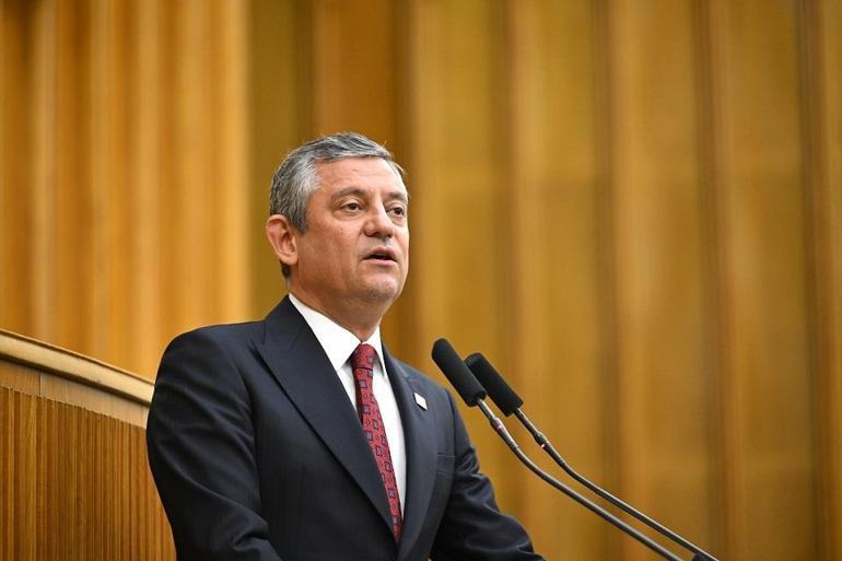  Özelin Yeni Partisi kuruldu