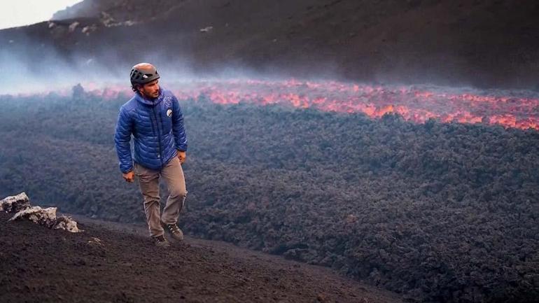 Etna Yanardağı yeniden hareketlendi