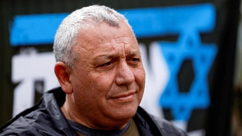 Netanyahunun koltuğu sallanıyor: En büyük rakibi sahnede