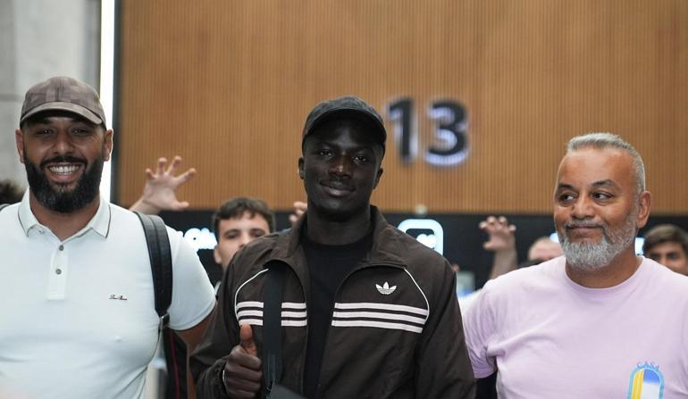 Outtarayı bitiren Beşiktaş, Trossard transferine geçti