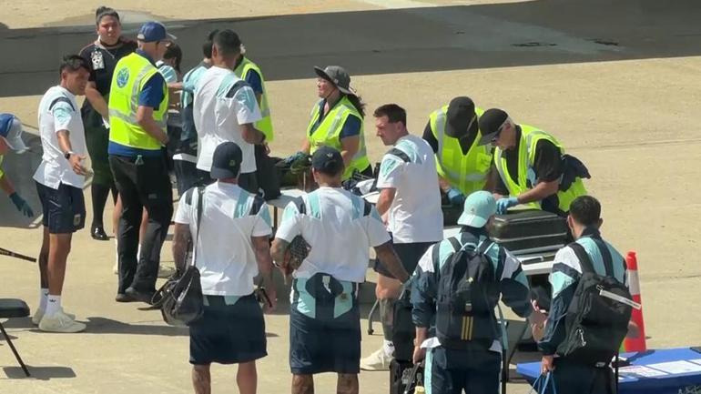 Arjantinli futbolculara güvenlik denetimi… Messi ayakkabılarına kadar arandı