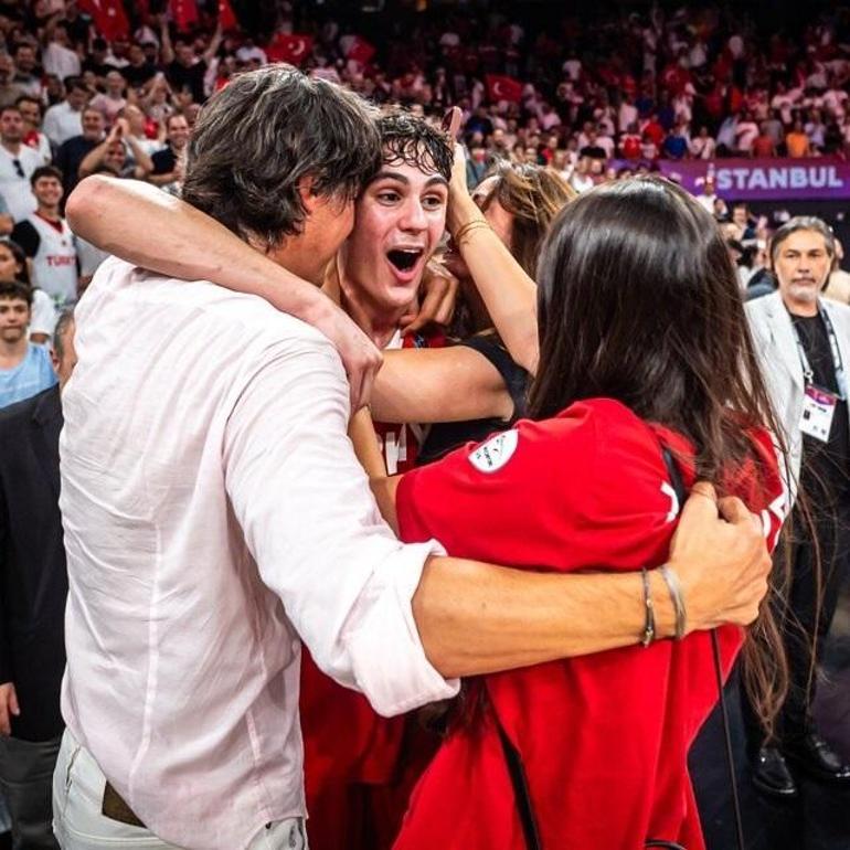 Demet Şener ve İbrahim Kutluaydan gurur dolu paylaşım Bize yaşattığın bu mutluluklar için sana çok teşekkür ederiz
