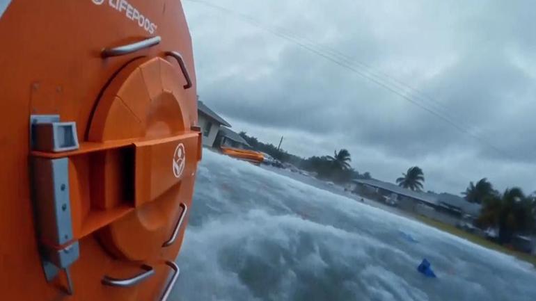 Sel ve tsunami için batmayan kapsül