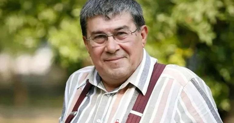 ZİHNİ GÖKTAY KAÇ YAŞINDAYDI Usta Sanatçı Zihni Göktay Neden Öldü, Hastalığı Neydi İşte Tiyato Çınarının Hayat Hikayesi ve Oynadığı Yapımlar...
