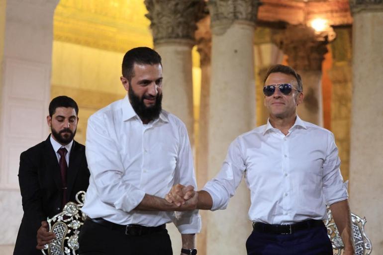 SON DAKİKA... Şamda Macronun otelinin yakınında patlama