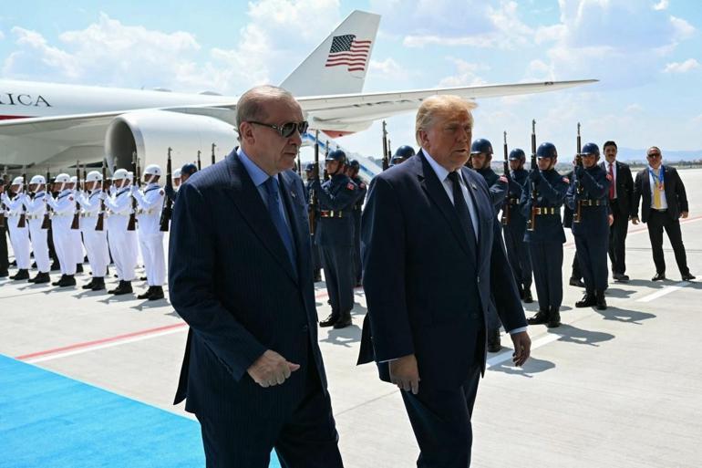 36. NATO Zirvesi başladı Cumhurbaşkanı Erdoğan, ABD Başkanı Trumpı karşıladı...