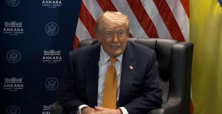 ABDde 250. yıla Trump damgası Portresi altın paraya basılıyor